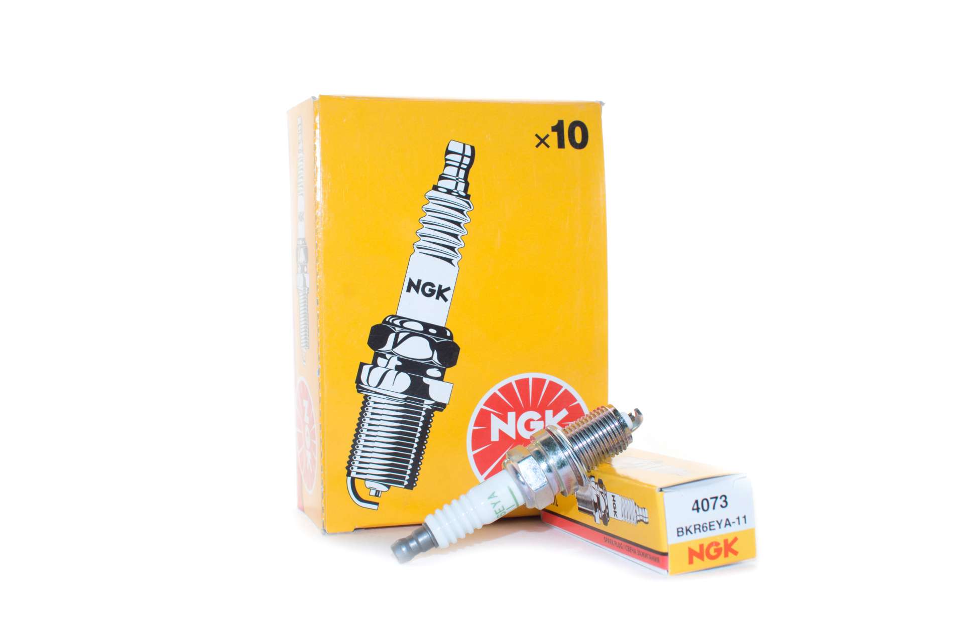Свеча зажигания BKR 6EYA-11 TOYOTA-PACK NGK 7762 (4073)